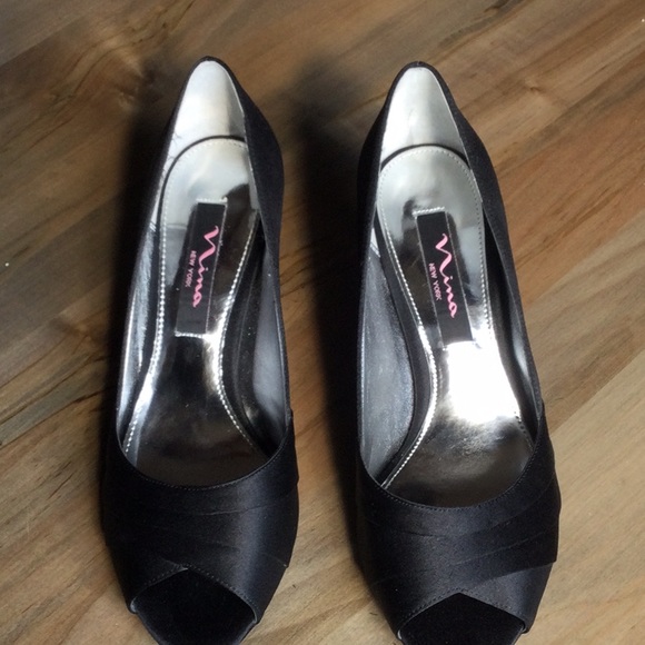 Black Nina Criana-LS Open Toe Pumps - Picture 2 of 15